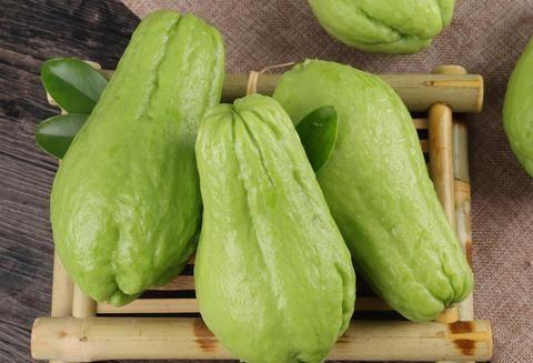 怎么炒着吃佛手瓜窍门视频,轻松掌握家常美味