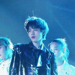 吃瓜明星宋亚轩视频素材,揭秘娱乐圈幕后故事